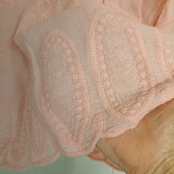 New directions pink top. - Picture 3 of 5